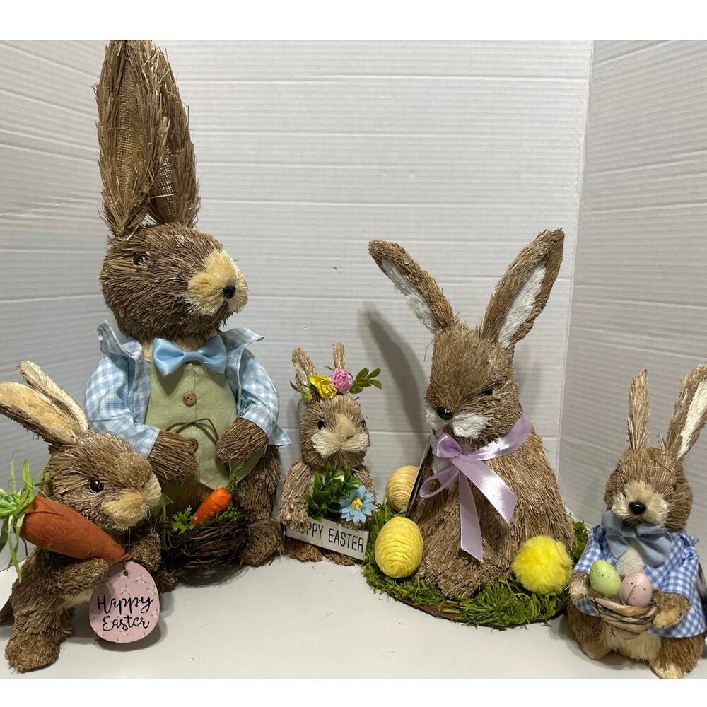 Decorative straw Easter bunny figurines, bunny family of 5 NWT  originally $65.